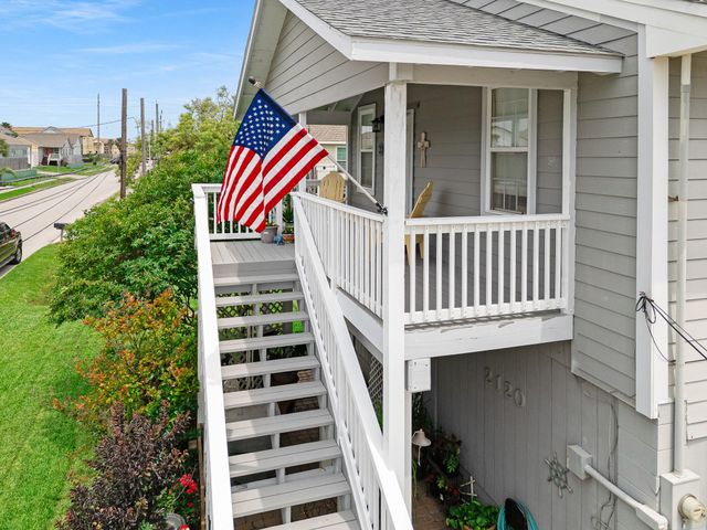 2120 73rd Street, Galveston, TX 77551
