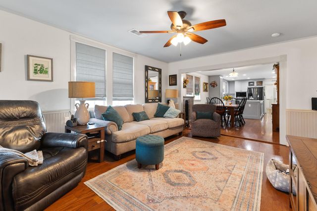 2120 73rd Street, Galveston, TX 77551