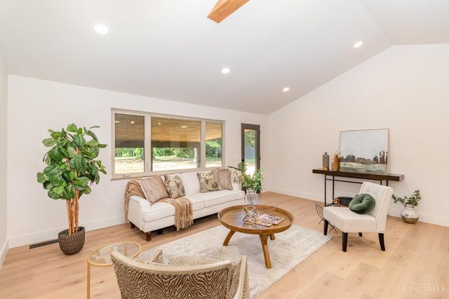 309 Indian View Drive, Miami Twp, OH 45140