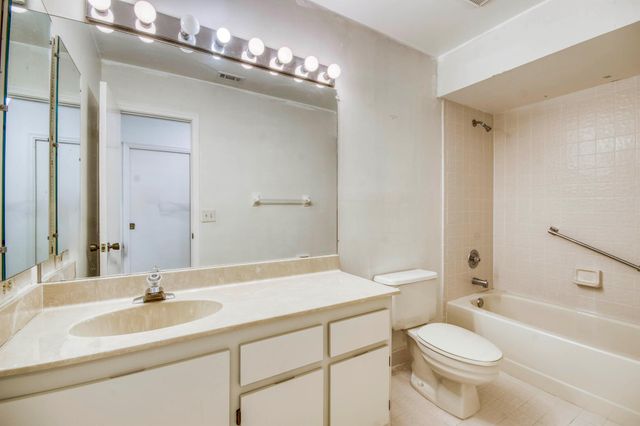 13356 Touchstone Place, Palm Beach Gardens, FL 33418