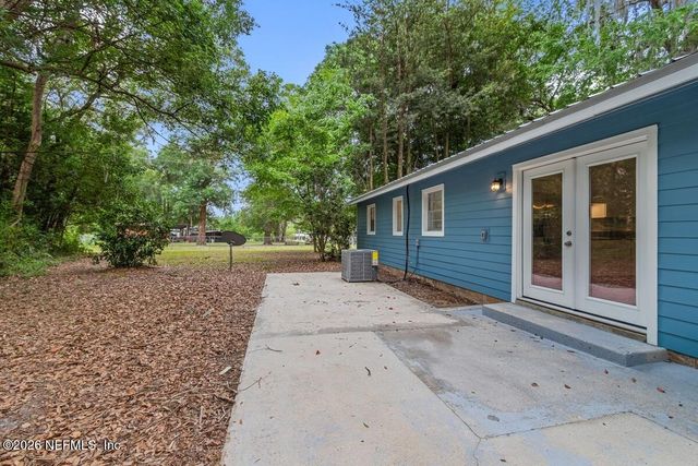 110 KAREN Drive, Palatka, FL 32177