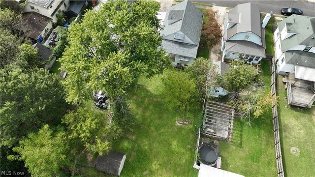 608 Putnam Street, Parkersburg, WV 26101