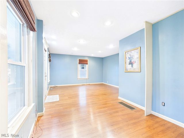 608 Putnam Street, Parkersburg, WV 26101