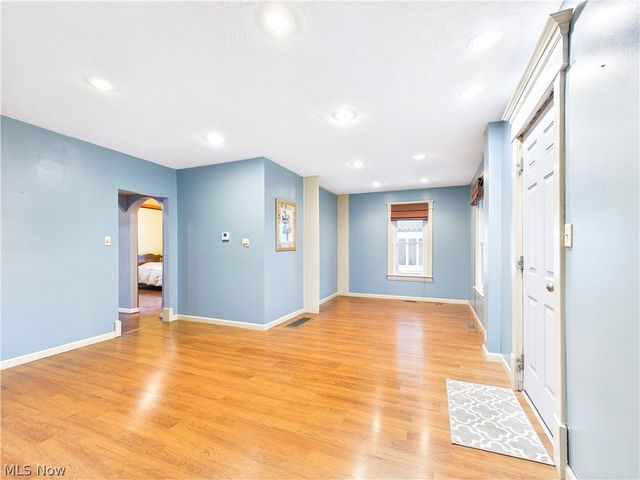 608 Putnam Street, Parkersburg, WV 26101
