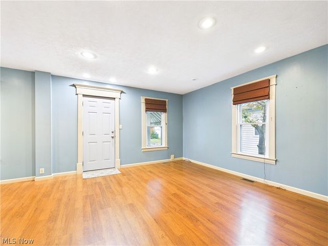 608 Putnam Street, Parkersburg, WV 26101