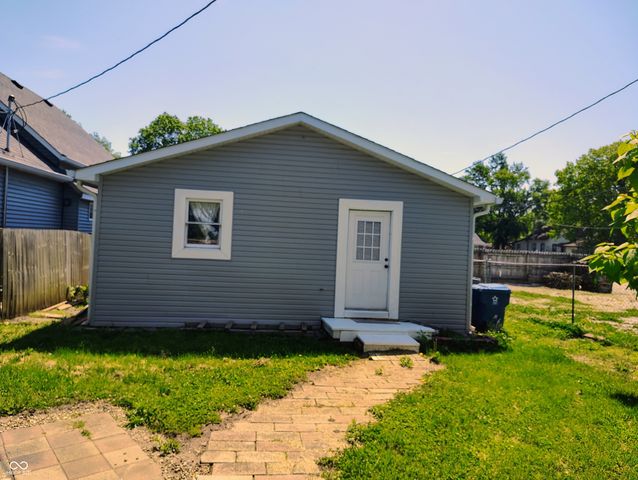 3330 S Mooresville Road, Indianapolis, IN 46221