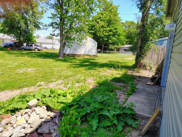 3330 S Mooresville Road, Indianapolis, IN 46221