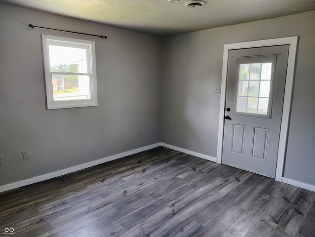 3330 S Mooresville Road, Indianapolis, IN 46221