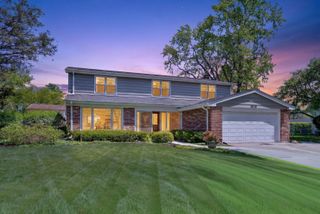 4019 Crestwood Drive, Northbrook, IL 60062