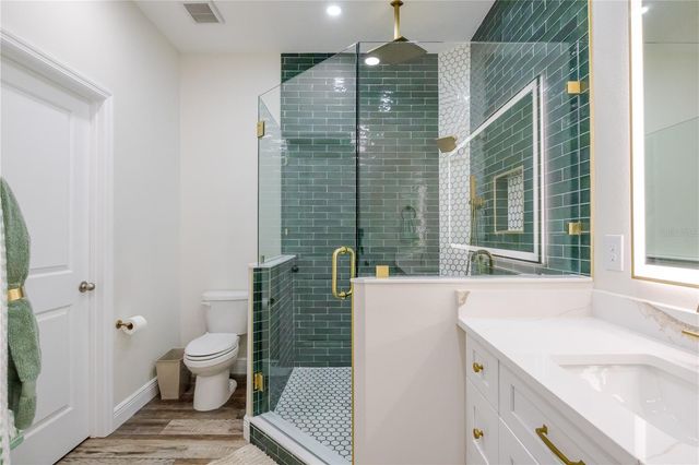 807 GARDEN OAKS SQUARE, Seffner, FL 33584