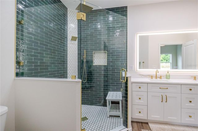 807 GARDEN OAKS SQUARE, Seffner, FL 33584