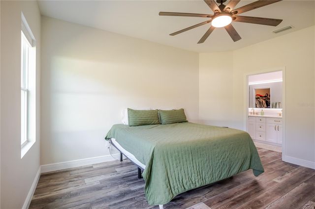 807 GARDEN OAKS SQUARE, Seffner, FL 33584