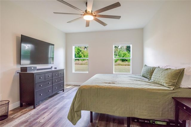 807 GARDEN OAKS SQUARE, Seffner, FL 33584