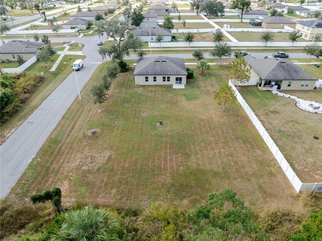 807 GARDEN OAKS SQUARE, Seffner, FL 33584