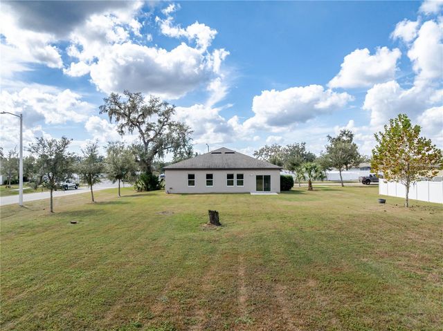 807 GARDEN OAKS SQUARE, Seffner, FL 33584