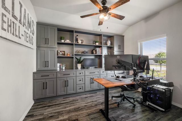 18714 Callalily Bloom Court, Tomball, TX 77377
