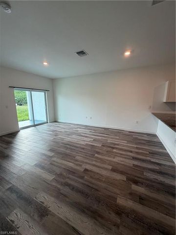 4509 21st ST SW, Lehigh Acres, FL 33973