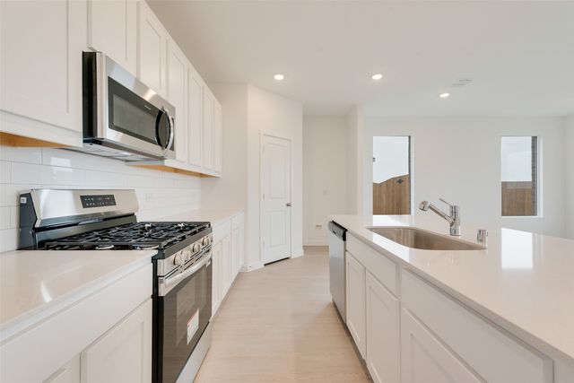 2613 Wispy Creek Drive, Fort Worth, TX 76108
