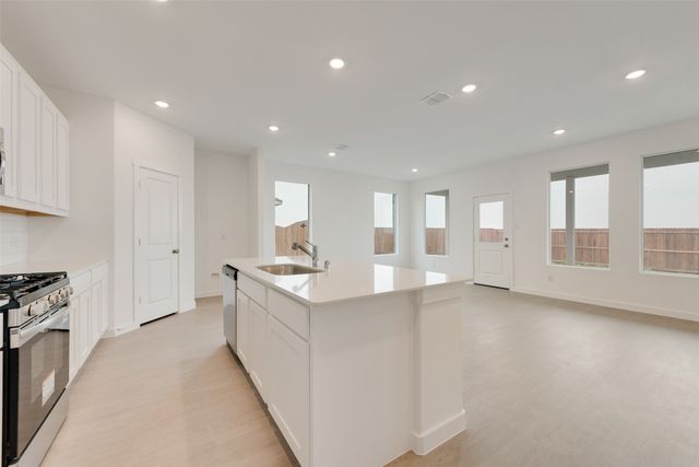 2613 Wispy Creek Drive, Fort Worth, TX 76108