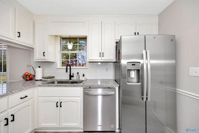 229 Countrywood Court, Harvest, AL 35749