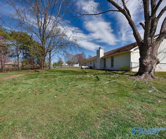 229 Countrywood Court, Harvest, AL 35749