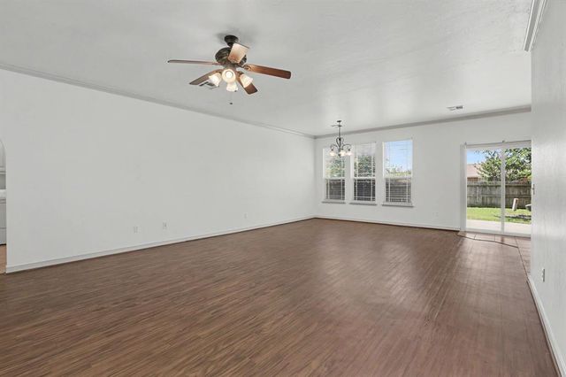944 N Windermere Drive, Moore, OK 73160
