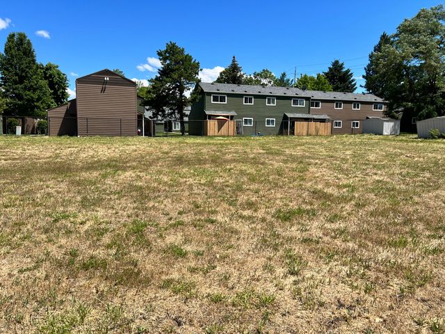 2549 E Barnett Road, Medford, OR 97504