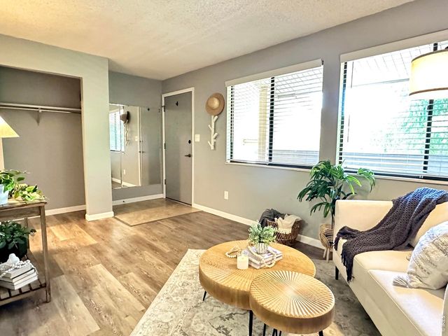1705 Heatheridge Rd B-205, Fort Collins, CO 80526