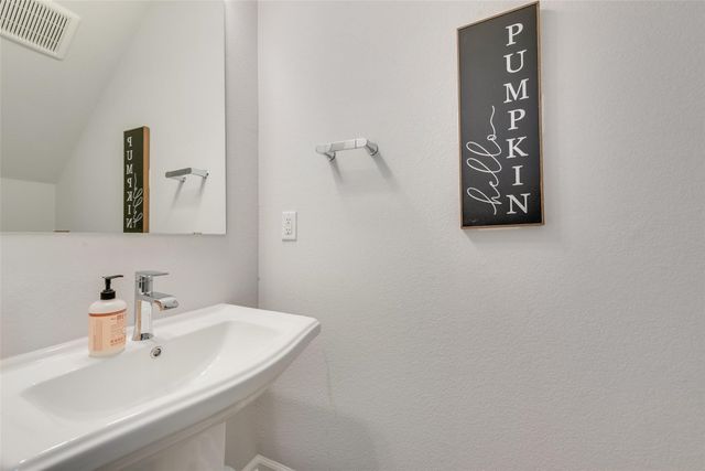3132 Cliff Swallow Lane, Arlington, TX 76005