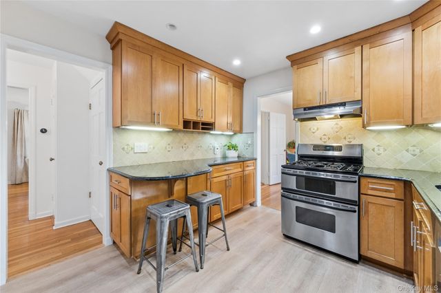 304 Boulevard, Scarsdale, NY 10583