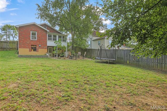 525 Mary Avenue, Collinsville, IL 62234
