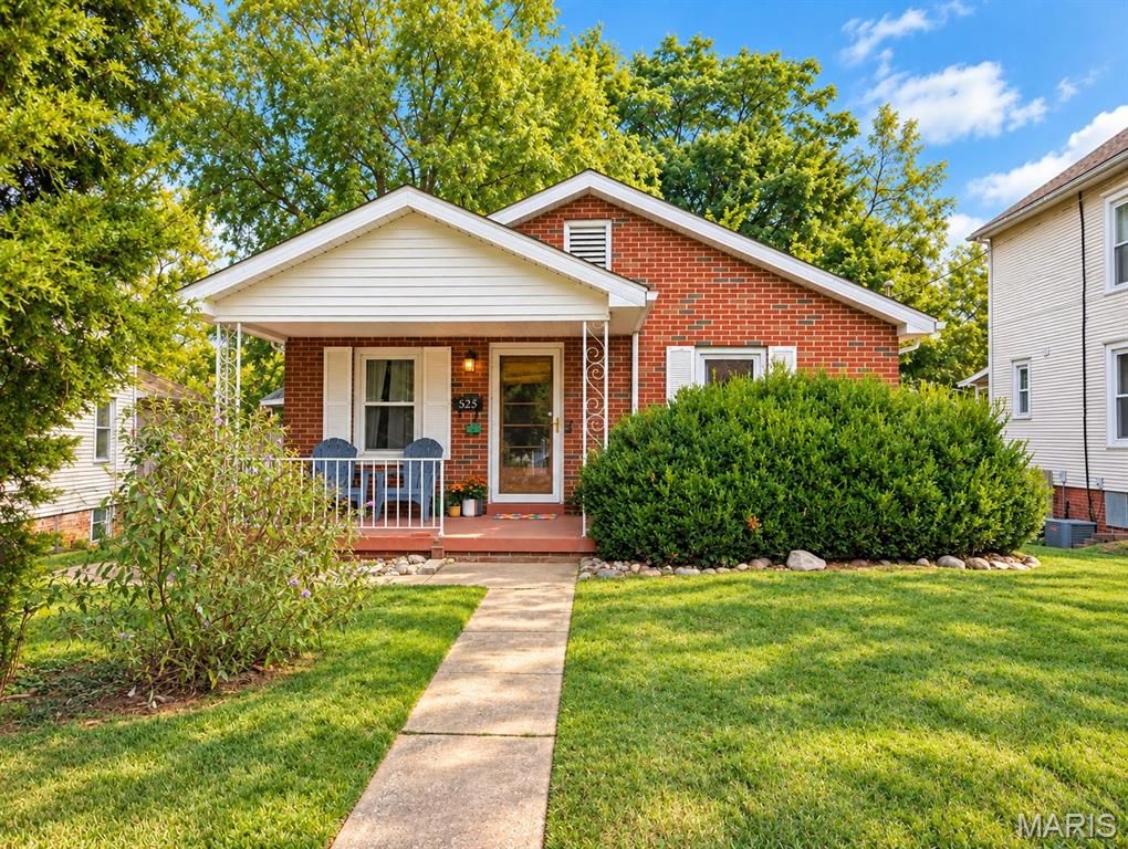 525 Mary Avenue, Collinsville, IL 62234
