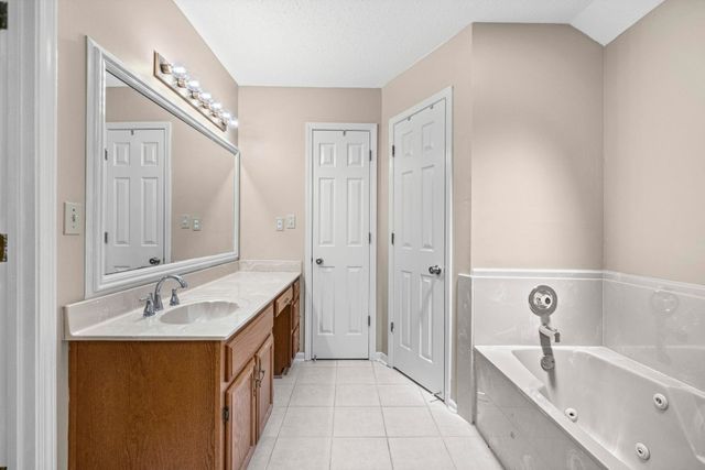 878 CONCORDIA CV, Collierville, TN 38017
