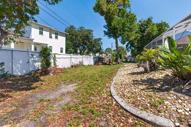 6310 PERSHING STREET NE, St Petersburg, FL 33702