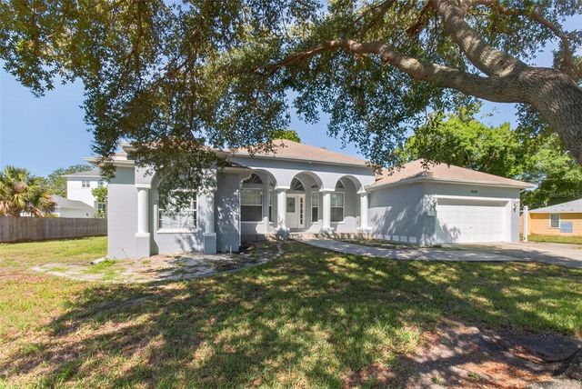 6310 PERSHING STREET NE, St Petersburg, FL 33702