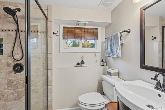 34 Foxwood Drive E, Huntington Station, NY 11746