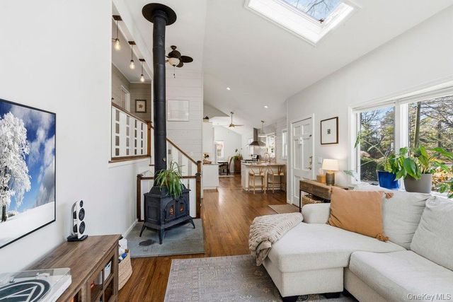 34 Foxwood Drive E, Huntington Station, NY 11746