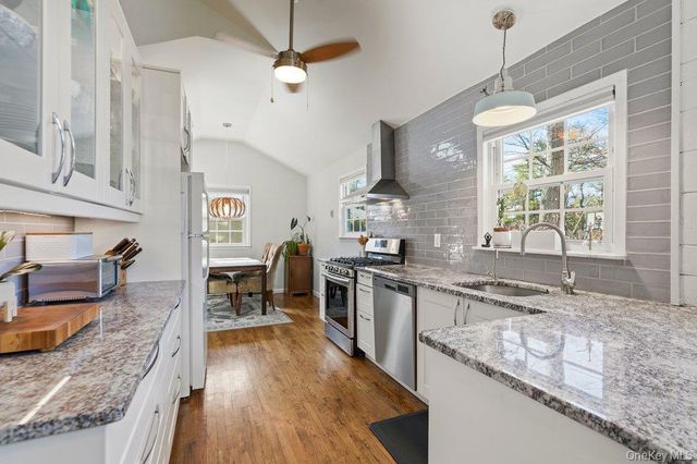 34 Foxwood Drive E, Huntington Station, NY 11746