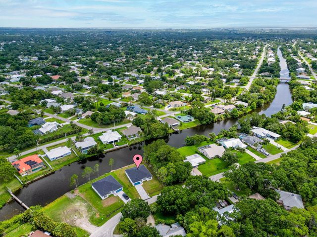 573 Joy Haven Drive, Sebastian, FL 32958