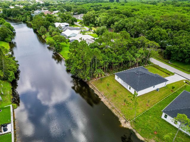 573 Joy Haven Drive, Sebastian, FL 32958
