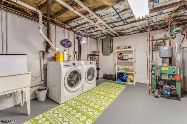 469 W Hill Rd, Lebanon Twp., NJ 08826