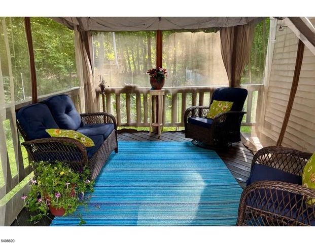 469 W Hill Rd, Lebanon Twp., NJ 08826