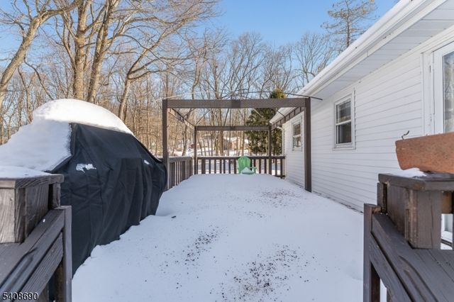 469 W Hill Rd, Lebanon Twp., NJ 08826