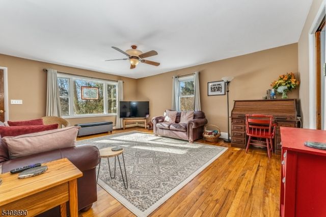 469 W Hill Rd, Lebanon Twp., NJ 08826