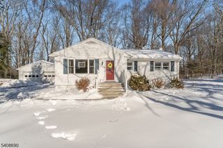 469 W Hill Rd, Lebanon Twp., NJ 08826