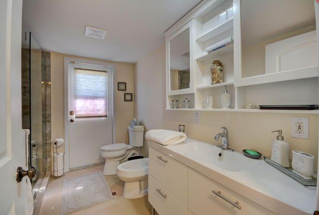 3855 NW 5th Avenue, Boca Raton, FL 33431