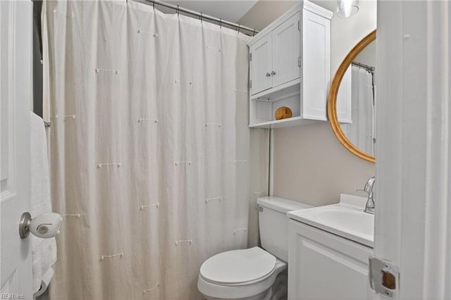 1123 Woodland Terrace DR, Chesapeake, VA 23323