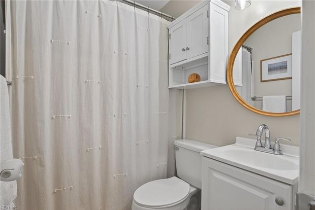 1123 Woodland Terrace DR, Chesapeake, VA 23323