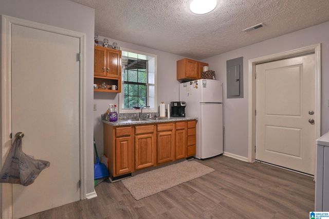 140 S LAKE SHORE DRIVE, Talladega, AL 35160