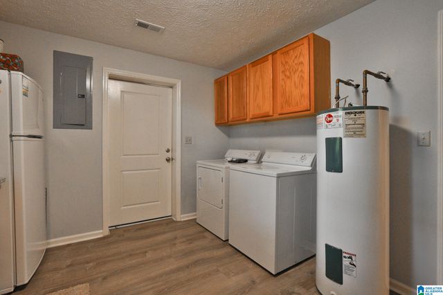 140 S LAKE SHORE DRIVE, Talladega, AL 35160